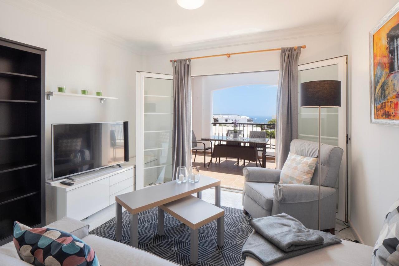 Comfortable And Modern Apartment Next To The Avenida Central In ติอาส ภายนอก รูปภาพ