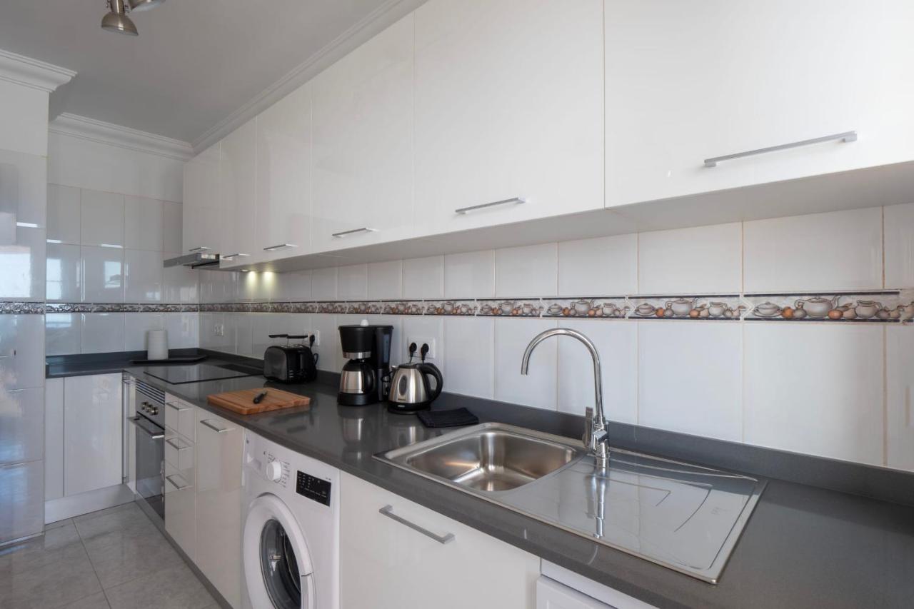 Comfortable And Modern Apartment Next To The Avenida Central In ติอาส ภายนอก รูปภาพ